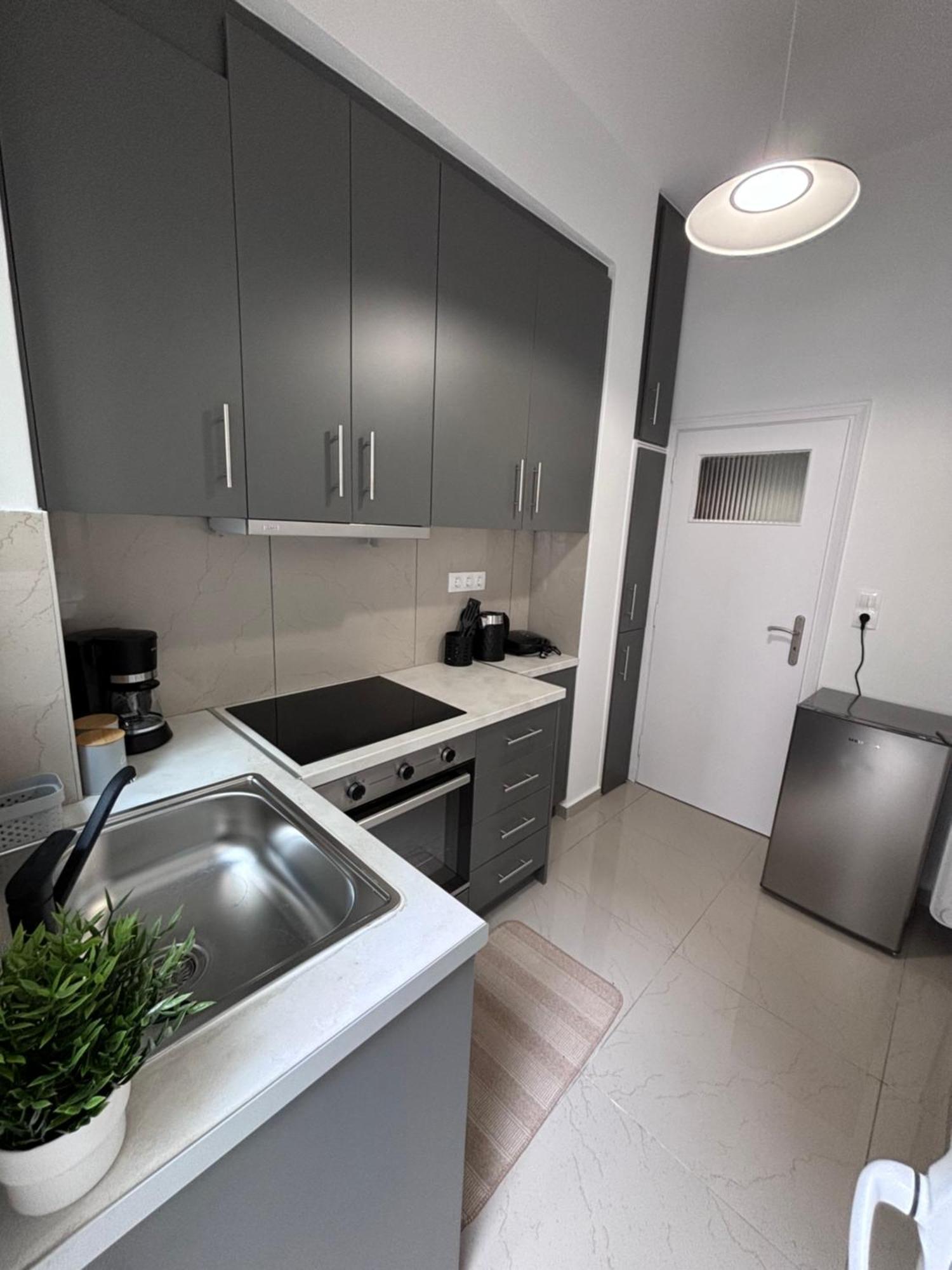 Cozy Apartment In The Heart Of 아테네 외부 사진